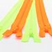 ACCESSOIRES SRL LEDUC BV 4st Opengaande RITSEN, FLUORESCERENDE Kleuren #T4 (2st Geel + 2st Oranje) Lengte 25cm