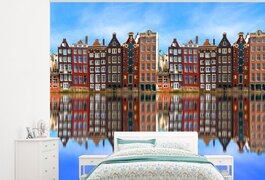 Nr1Wallpaper Behang - Fotobehang Weerspiegeling van Amsterdamse grachtenpanden - Breedte 275 cm x hoogte 220 cm