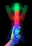 FIESTAS GUIRCA Verschillende led-wandelstokken (48 cm), lichtgevend accessoire voor feestjes en feesten, ideaal voor Halloween, carnaval en nachtevenementen, voor kinderen en volwassenen, wit
