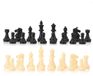 Merkloos Schaakspel schaakset schaakfiguren - 32 stuks - Kunststof - Wit en zwart - 64 mm