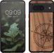 kwmobile telefoonhoesje geschikt voor Google Pixel 8 - Houten hoesje met bumper - Donkerbruin Vintage Kompas design