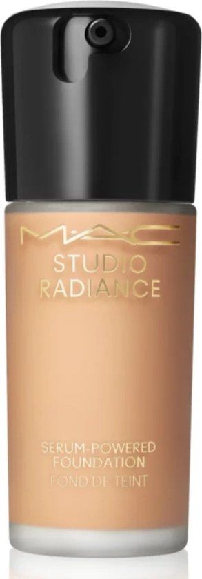 M·A·C Studio Radiance Serum-Powered Foundation