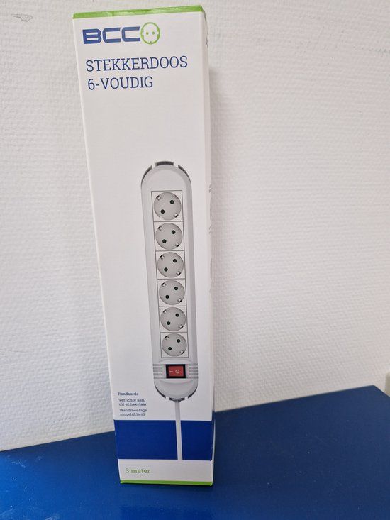 BCC PWR6-WAY-SKL-3.0 BL Stekkerdoos - Wit - 6 stopcontacten - 3 meter snoer