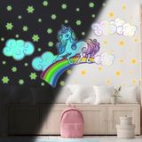 Ambiance Sticker Lichtgevende Eenhoorn op Regenboog Muur-/Plafondsticker voor Kinderen - 50x65cm