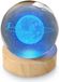 MyBeo Lampe décorative LED, sphère de cristal 3D avec image de la Terre et d'une fille, sphère en verre, 6 cm, cristal K9 avec gravure, veilleuse avec changement de couleur RVB (7 couleurs), base en bois, décoration de table