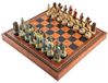Jeu d'échecs italien : Grecs contre Romains – pièces d'échecs en résine peintes à la main et plateau d'échecs en cuir – 35x35 cm – fabriqué en Italie