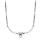 PANDORA Moments Schlangen-Gliederarmband mit Herzverschluss aus Sterling Silber, kompatibel Moments Kollektion, Länge: 45cm, 393091C00-45