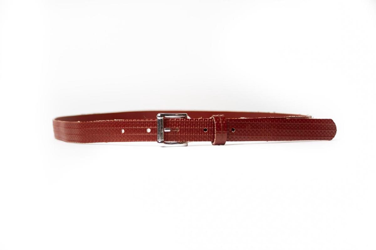 Bendl 112 Sustainable Dames riem van oude brandslang vegan Rood 105 cm