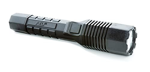 Peli 7060 Uiterst Heldere Tactische Led Patrouillezaklamp, Ipx4 Waterbestendig, 535 Lumen, 68 Uur Autonomie, Kleur: Zwart