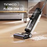 Tineco Floor ONE S7 PRO Draadloze nat-droogzuiger met LED-display, verwijdert plakkerig vuil en dierenharen, centrifugale technologie.