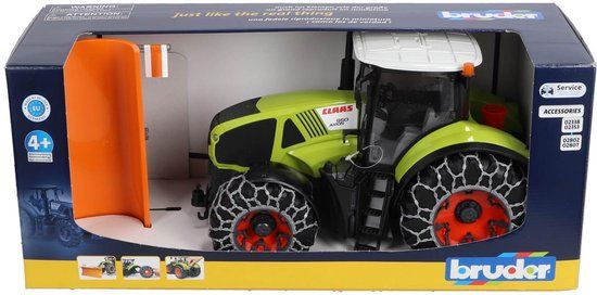 Gallagher Europe Bruder Claas Axion 950 met sneeuwkettingen + sneeuwschuif (1:16)