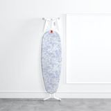 Rayen | Universele strijkplankhoes | EasyClip Aanpassing Strijkhoes | 3 lagen: 100% Katoen | Dubbele schuimvulling | Microgeperforeerde stof | Afmeting: 130 x 47 cm | Stempelen