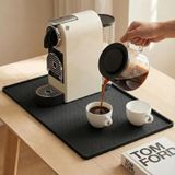 Tapis en silicone imperméable pour machine à café 30 x 48 cm