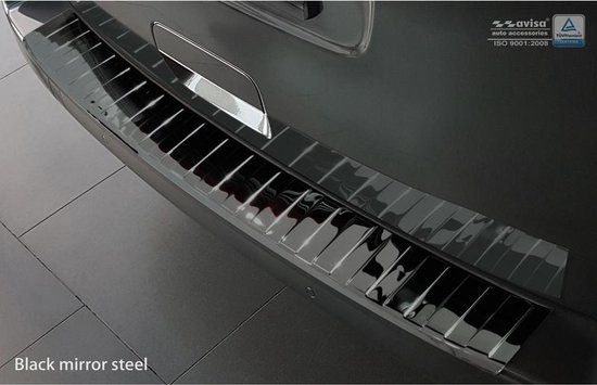 Zwart-Chroom Avisa Zwart-Chroom RVS Achterbumperprotector passend voor Citroën Spacetourer / Peugeot Traveller / Toyota Proace Verso 2016- 'Ribs'