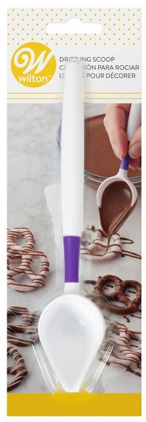 Wilton Candy Melts Drizzling Scoop