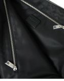 GUESS Polyethyleen Schoudertas Met Verstelbare Riem En Meerdere Vakken