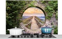 KitchenYeah Spatscherm keuken 120x80 cm - Kookplaat achterwand Brug - Zee - Doorkijk - Zomer - Aluminium