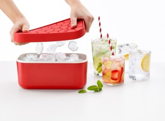 Lekue Ice Box - Rood - ijsblokjes vorm en bewaar doos
