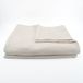 Couvre-lit tissé en coton recyclé motif nid d'abeille crème 180x250 cm