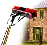 Brosse de nettoyage pour panneaux solaires avec perche réglable