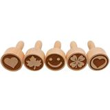 Set van 5 deegstempels. Houten stempel, kinderstempel, koekjesstempel, gebakstempel, bakstempel, pottenbakkersstempel, stempelset van hout met geluksmotieven, Made in EU, afmetingen van een stempel: L