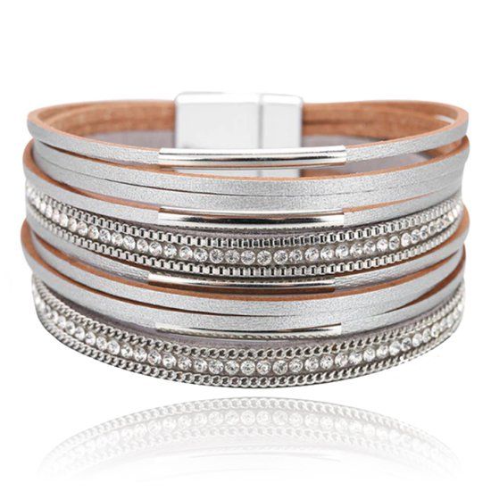 Deja Jewels Leren zilverkleurige multilayer dames armband met magneetsluiting en steentjes