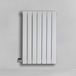 ECOSO by Hudson Reed Radiateur design électrique horizontal – Blanc – 63,5 cm x 41,3 cm – Avec thermostat externe – Câblé avec cache câble – Sloane