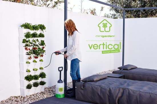 MinigardenÂ® Kitchengarden - Basis Set Verticaal voor verticale tuin - geschikt voor max. 24 planten - WIT inclusief Minigarden Irrigatiekit