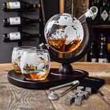 MikaMax Globe Whiskey Decanter Deluxe - Luxe Uitvoering - Whiskey Set - Whiskey Karaf - Whiskey Glazen - Incl. 2 Whiskey Glazen en Whiskey Stones - 900 ML