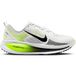Nike Vomero 18 Neutrale schoen - wit, neongeel, Maat 42