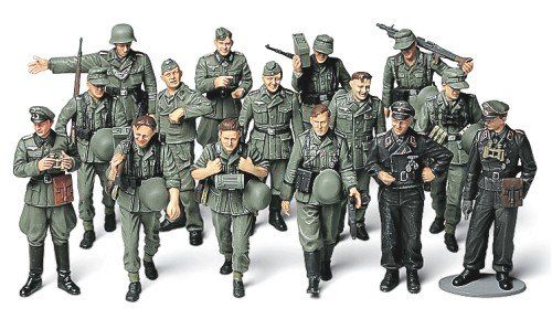 Tamiya 300032530 1:48 WWII figuurset Duitse infanterie Manöver - Modelbouwpakket