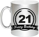 Bellatio Decorations Bol Zilveren Happy Birthday 21 years cadeau mok / beker met wimpel - 330 ml - keramiek - verjaardags koffiemok / theebeker