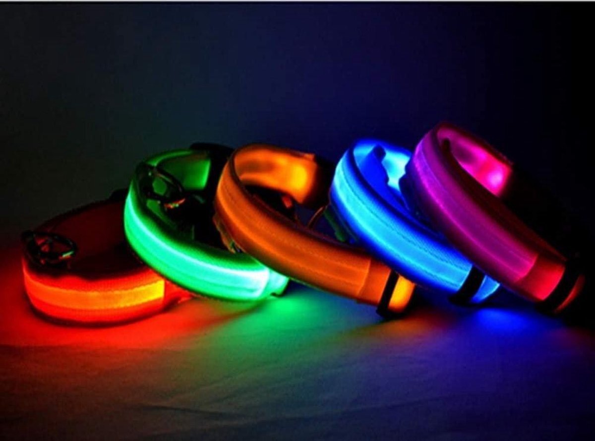 Igoods Wit LED hondenhalsband Super Bright Safety Pet Collar verhoogde zichtbaarheid zwart