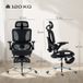 Fauteuil de bureau ergonomique à dossier en maille noire, accoudoirs 4D, appui-tête ajustable et siège à profondeur réglable