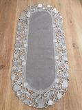 Unique Living Tafelkleed Linnen licht Grijs met blaadjes - Loper 45 cm