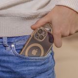 Coverzs hard case met camera cover geschikt voor iPhone 12 (goud)