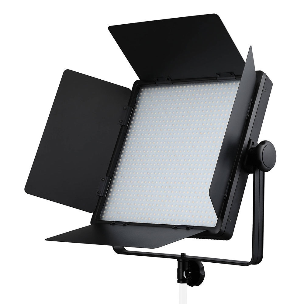 Godox LED 1000BI MKll met barndoor