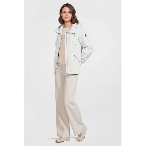 District trenchcoat