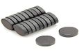 First4magnets F656F-20 12 mm diameter x 3 mm dikke Y30 ferrietmagneet - 0,05 kg trekken (verpakking van 20), zilver, 25 x 10 x 3 cm