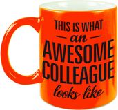Bellatio Decorations Bol Awesome colleague - cadeau koffiemok - beker - 300 ml - collega afscheid - neon oranje
