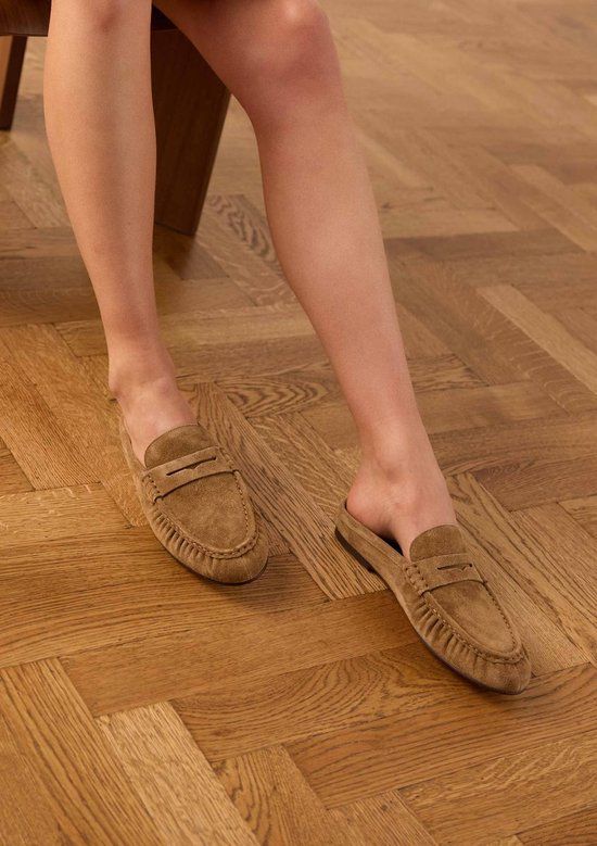 Manfield - Dames - Beige suède muiltjes - Maat 38
