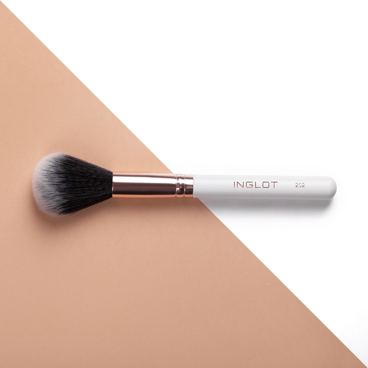 Inglot Makeup Brush 202