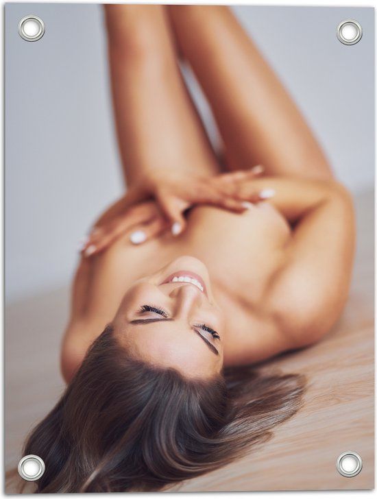 Merkloos / Sans marque Tuinposter - Lachende Sexy Naakte Vrouw - 30x40 cm
