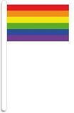 Fun & Feest Party Gadgets Goodies and Living Groothandel Zwaaivlaggetjes met regenboog 12 x 24 cm