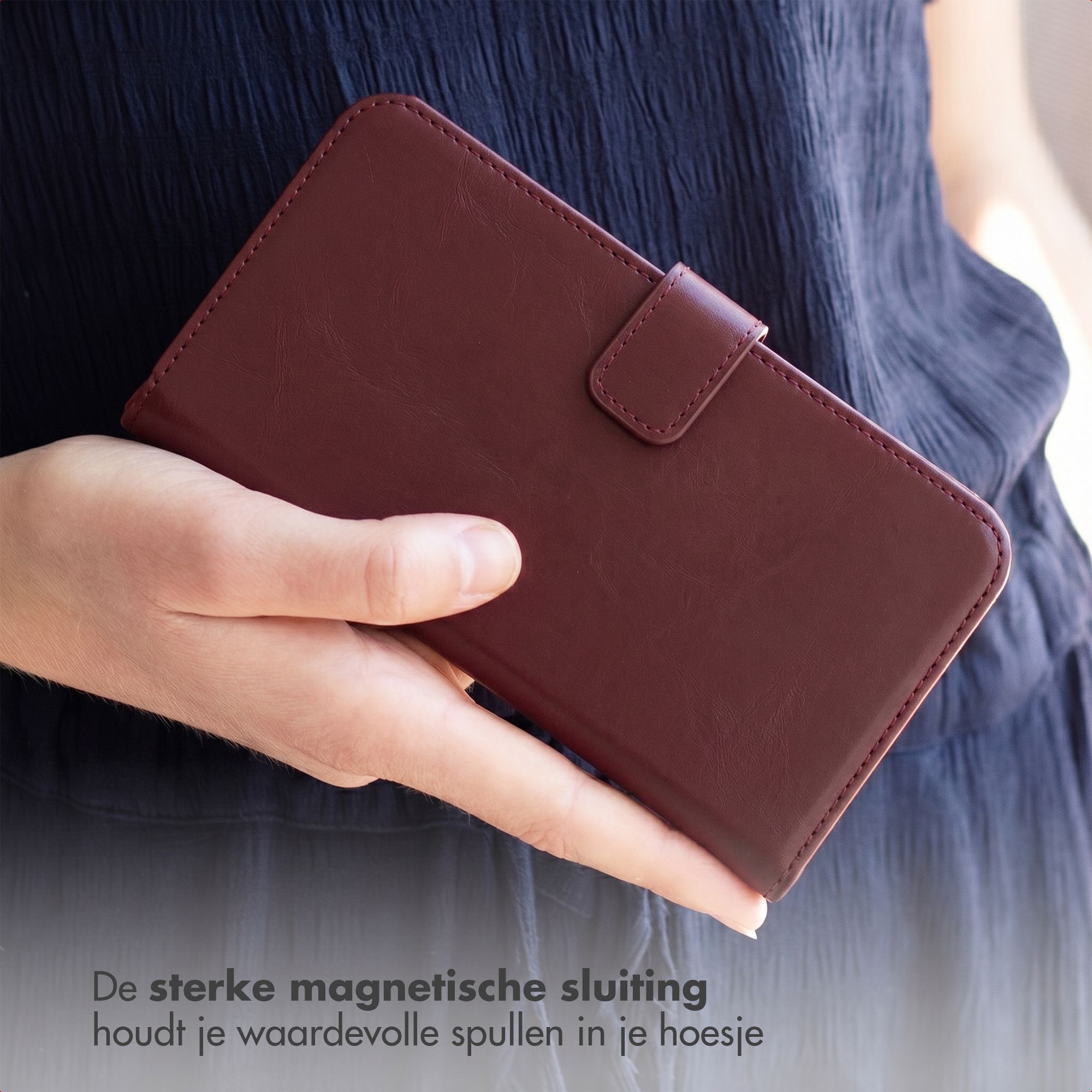Selencia Echt Leren Bookcase Apple iPhone 17 Pro - Burgundy