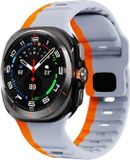 By Qubix Qubix - Compatible Samsung bandje - Wave siliconen bandje - Grijs met oranje - Geschikt voor Samsung Galaxy Watch Ultra / Ultra 2 - 47mm