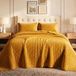 Tribeca Living Lugano Velvet Oversized Quilt Set, Goud, King