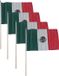 Merkloos / Sans marque Promex Gmbh Set van 4x stuks luxe handvlaggen/zwaaivlaggen Mexico 30 x 45 cm met houten stok - Mexicaanse Feestartikelen/versiering