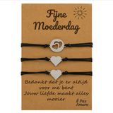 Pax Amare Moeder Dochter Armbandjes voor 3 "Fijne Moederdag" - Meerdere Hartjes - Moeder Kind Armbandjes met Persoonlijk Cadeau Kaartje voor mama - Zilverkleurig - Elastisch Verstelbaar