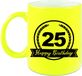 Bellatio Decorations Happy Birthday 25 years cadeau mok / beker met wimpel - 330 ml - neon geel - verjaardag